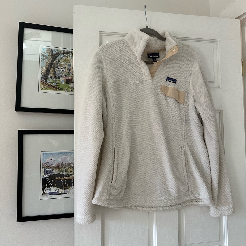 Patagonia Off-White Fleece Jacket